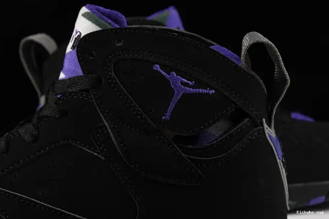 Ray Air Jordan 304775-053 Retro 7 Allen Bucks 0517
